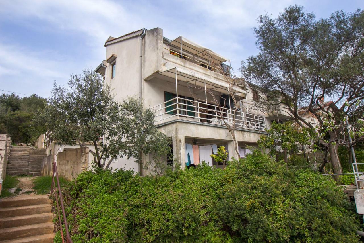 Apartments Mirella มาลีโลชินจ์ ภายนอก รูปภาพ